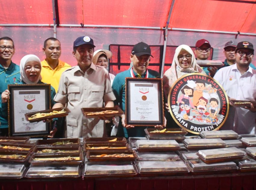 Pecahkan Rekor Muri, Kampar Sajikan 1. 373 Gulai Salai Patin&nbsp;