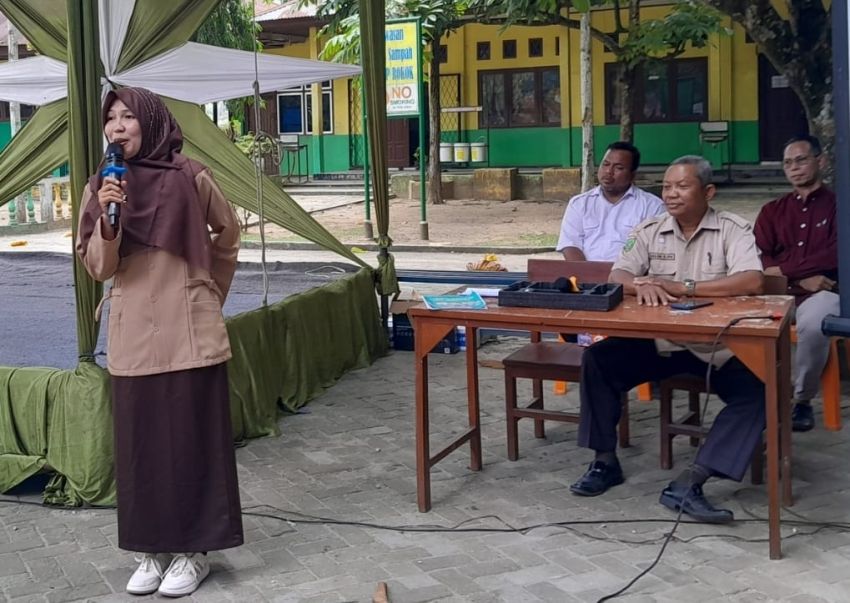 UPT SDN 011 Desa Baru Sosialisasikan Jurnal 7 Kebiasaan Anak Indonesia Hebat kepada Wali Murid