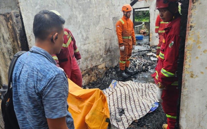 Rumah di Jalan Pontianak Pekanbaru Dilahap Api, Penghuni Tewas Terbakar