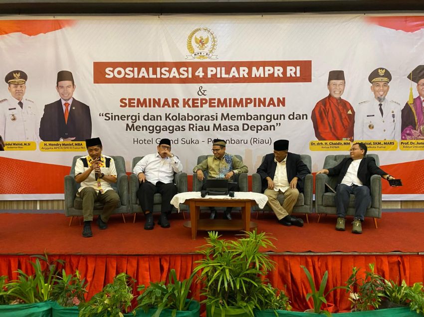 Hendry Munief Gelar Sosialisasi Empat Pilar, Kumpulkan Tokoh Bahas Masa Depan Riau