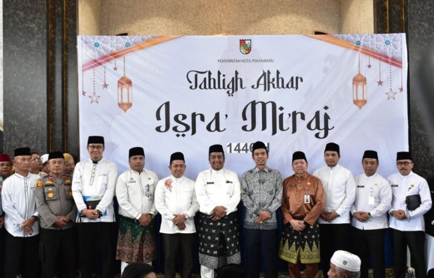 Ketua DPRD Pekanbaru Hadiri Tabligh Akbar Isra Miraj 1446 H