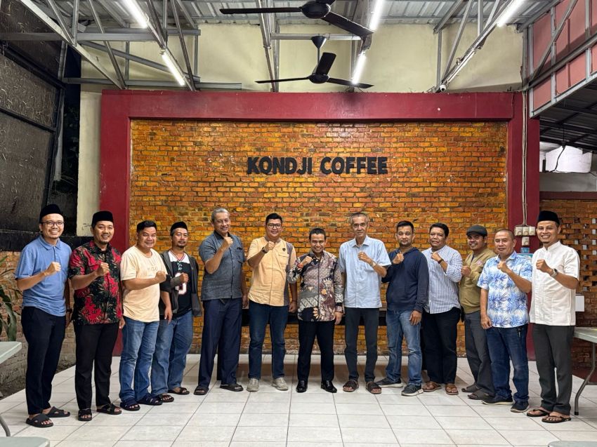 Anggota DPR RI Hendry Munief Silaturahmi dengan Pimpinan Media