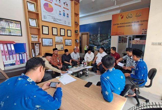 Bawaslu Siak Pastikan Kegiatan Bagi Sembako Pihak Baznas Tidak ada Kaitan dengan PSU