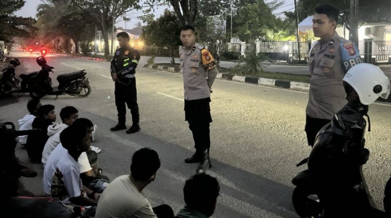 Polres Inhil Bubarkan Aksi Balap Liar, 6 Ranmor dan 12 Remaja Diamankan