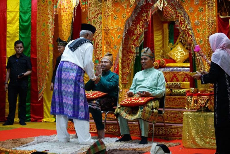 Pulang Kampung, Abdul Wahid Disambut Syukuran LAM Inhil, Komitmen Jaga Adat Melayu Riau