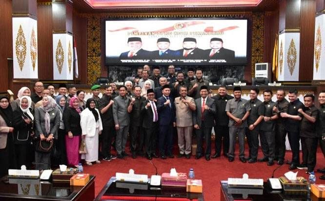 DPRD Pekanbaru Umumkan Penetapan Wali Kota dan Wakil Wali Kota Terpilih 2025-2030