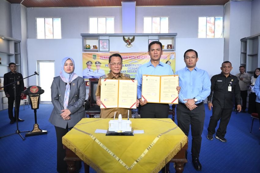 Pemkab dan Kejari Rohil Tanda Tangani MoU, Perkuat Sinergi Cegah Penyelewengan Anggaran Tahun 2025