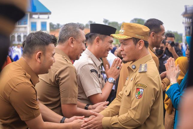 Wali Kota Pekanbaru Perintahkan Penertiban Mobil Dinas Usai Temuan BPK