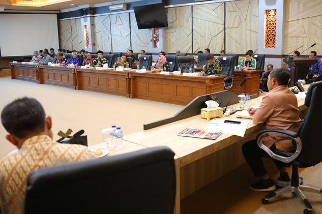 Rakor Bersama Gubernur Riau, Wabup Husni Sampai Sejumlah Usulan Pembangunan di Siak