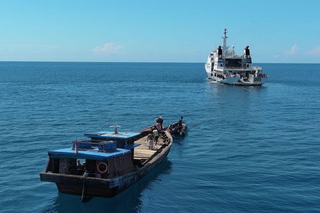 Bakamla RI Gagalkan Dugaan Penyelundupan Pasir Timah di Kepulauan Lingga