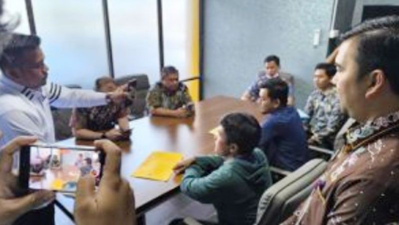 Disnakertrans Riau Usut Dugaan Penahanan Ijazah Eks Karyawan Tour & Travel di Pekanbaru