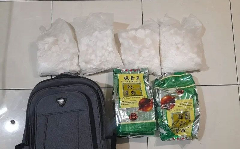 Polda Riau Gagalkan Peredaran 1,8 Kilogram Heroin dan 2 Kilogram Sabu di Pekanbaru