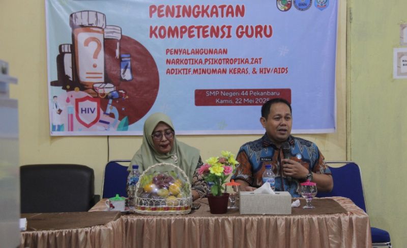 Jadi Pembicara Seminar Peningkatan Kompetensi Guru, Kombes Wawan Sampaikan Strategi Pencegahan Penyebaran Narkoba