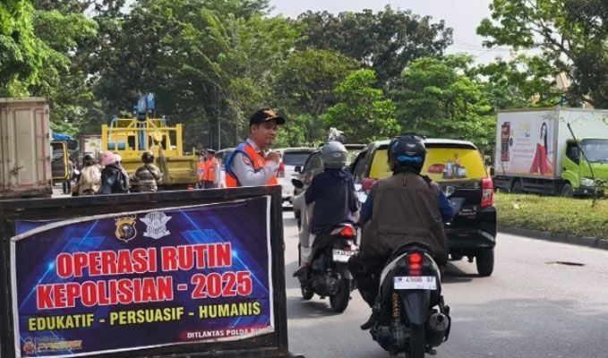 Pimpin Operasi Penunbar, Kasubdit Gakkum Polda Riau: Fokus Penegakan Hukum, Keselamatan Pengemudi dan Pemeriksaan Kondisi Kendaraan