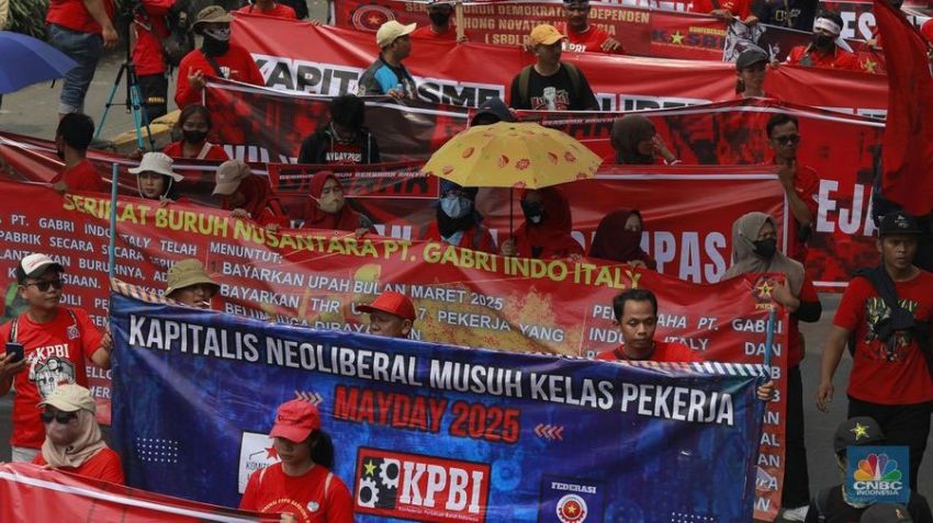 Sebanyak 13 Orang Ditangkap Saat Aksi Buruh di Depan Gedung DPR