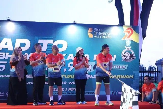 Semarak Fun Run 7,9 K Goes To RBR 2025, Kapolda Lepas Ribuan Pelari