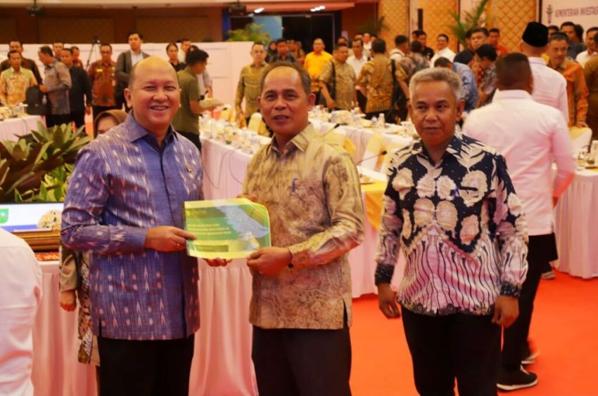 Bupati Herman Sampaikan ke Menteri Investasi: Inhil Perlu Hilirisasi Perkelapaan Rakyat