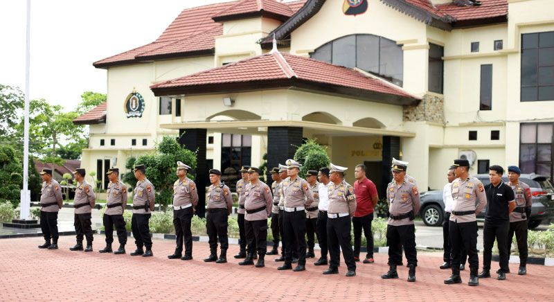 Kapolres Rohil Pimpin Apel Kesiapsiagaan Pengamanan Malam Takbiran Idul Adha 1446 H