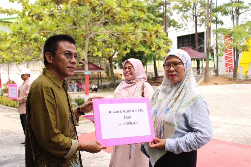 UPT SMP Negeri 1 Bangkinang Kota Sabet Tiga Gelar Juara di FLS3N Tingkat Kabupaten Kampar 2025