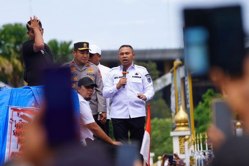 Gubernur Riau, Kapolda dan 2 Bupati Turun Langsung Sambut Massa Aksi TNTN