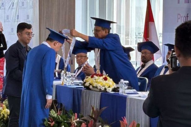 Universitas Paramadina Kukuhkan Prof Ahmad Azmy sebagai Guru Besar