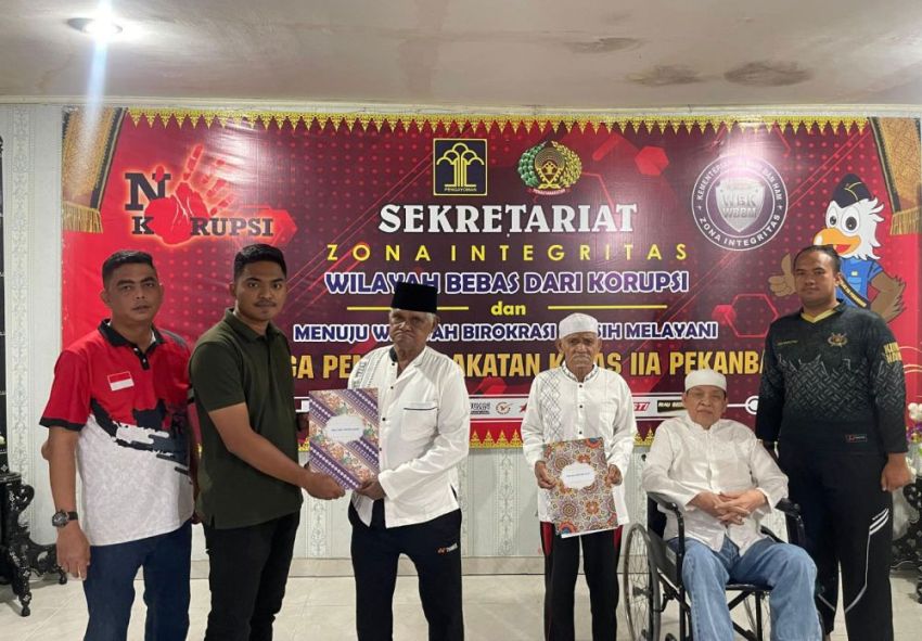 Empat Warga Binaan Lansia Lapas Pekanbaru Dapat Remisi
