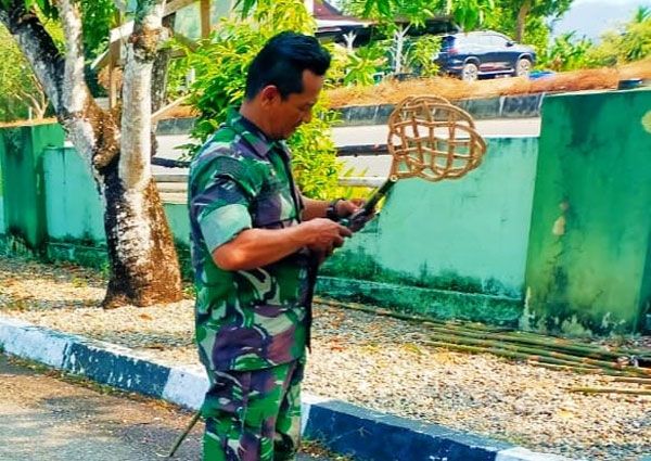 Atasi Karhutla, Peronil TNI AD dari Kodim 0313/KPR Luncurkan Alat Pemadam Api "Geprek"