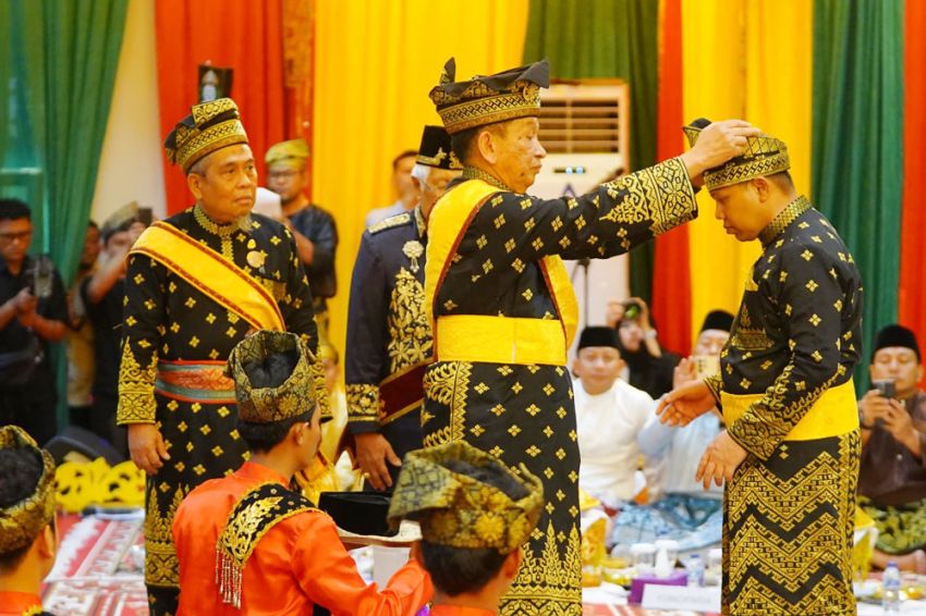 Abdul Wahid Resmi Sandang Gelar Datuk Seri Setia Amanah
