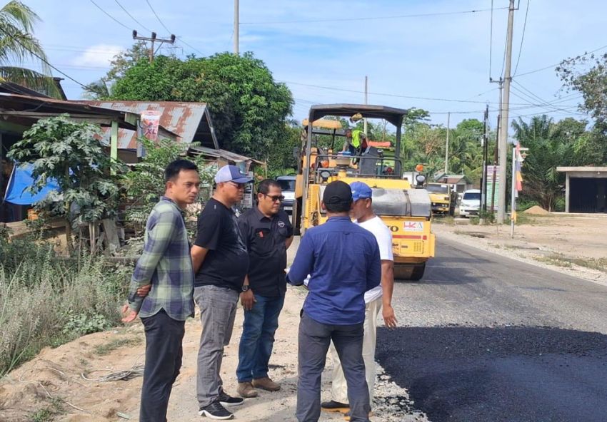 Jelang Pacu Jalur, Jalan Menuju Kuansing Diperbaiki