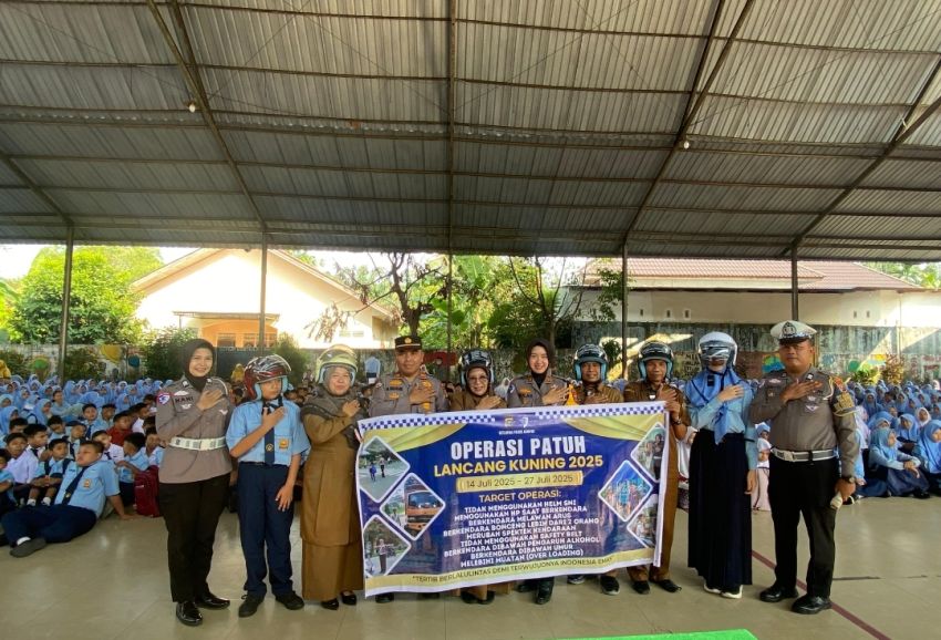 Edukasi Berlalu Lintas, Satlantas Polres Kampar Kunjungi UPT SMP Negeri 1 Bangkinang Kota