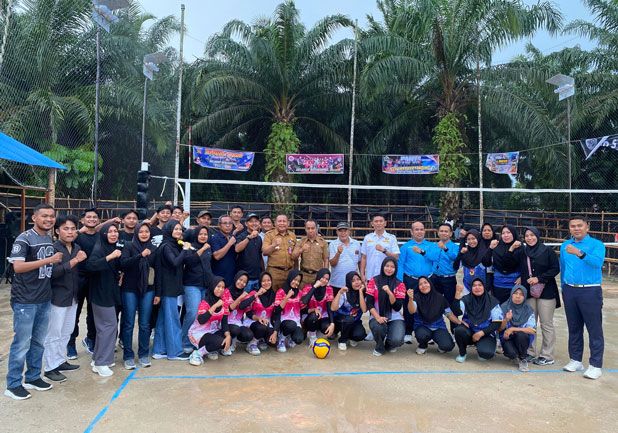Warga Seberida Semarakkan Turnamen Voli LLMB Cup 1