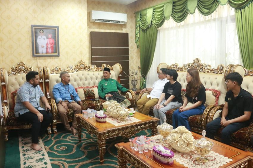 Bupati Inhil Lepas Satgas Hilirisasi Kelapa Bersama Investor Asal Thailand