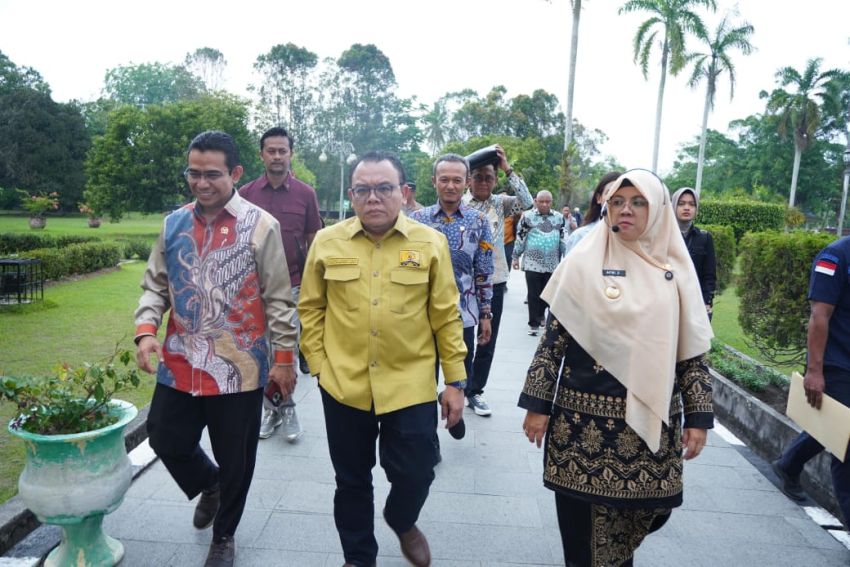 Setelah Usulan KSPN Kawasan Istana Siak, &lrm;Hendry Munief Ajak Komisi VII DPR-RI Kunker ke Siak