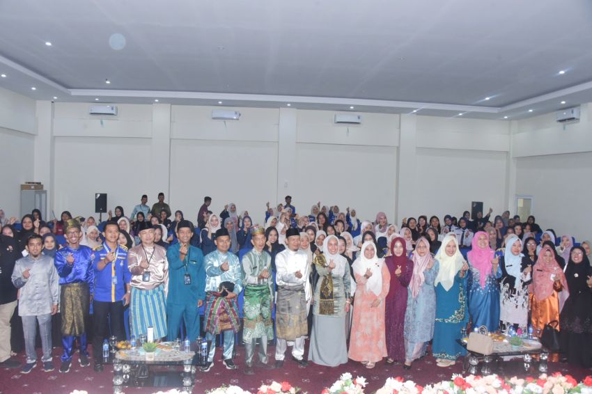 Bupati Kasmarni Sambut Baik Seminar Peran Perempuan Menjadi Pemimpin