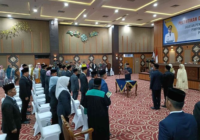 Wali Kota Pekanbaru Agung Nugroho Lantik 27 Pejabat Eselon II, Ini Daftarnya
