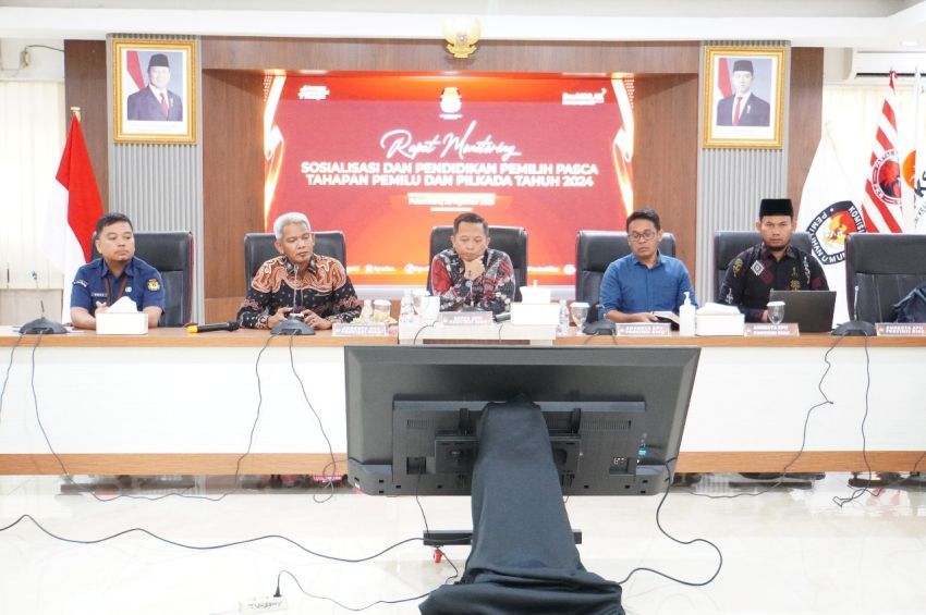 KPU Riau Gelar Rapat Monitoring Sosialisasi dan Pendidikan Pemilih Pasca Pemilu dan Pilkada 2024