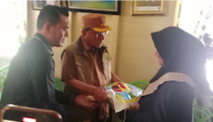 Bupati Rohil H Bistamam Tinjau Pasien Malaria dan Pimpin Fogging