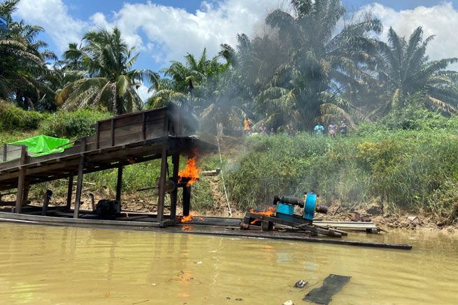 Operasi PETI di 4 Desa di Inhu, 10 Rakit Langsung Dimusnahkan