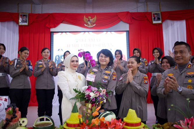 Momentum Hari Jadi ke-77, Polwan Polres Rohil Diminta Tetap Tangguh dan Profesional
