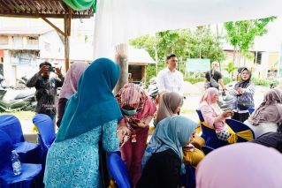 Warga Serbu GPM di Sungai Beringin Inhil