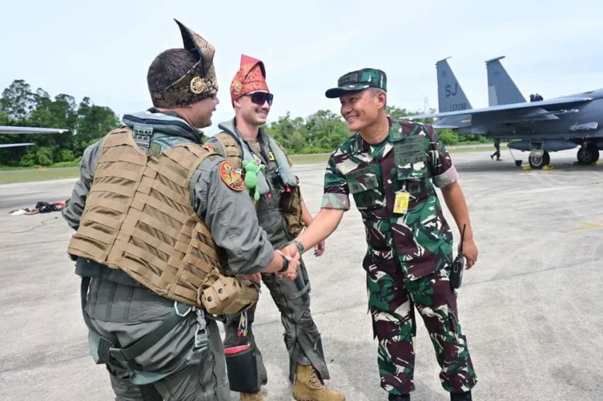 Latihan Rutin Tahunan, F-15 USAF Mendarat di Pekanbaru