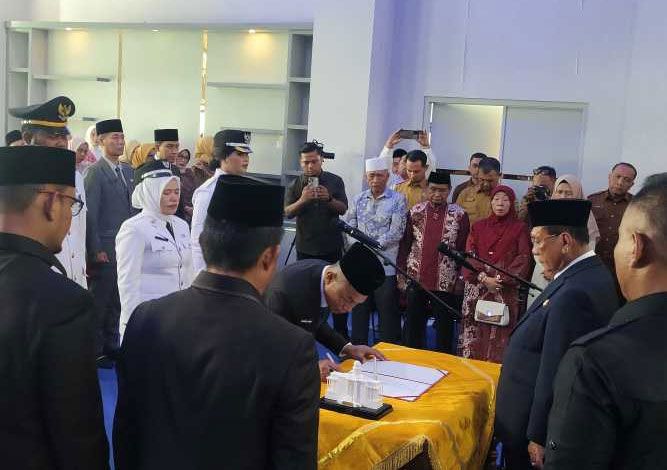 Lantik 41 Pejabat Tinggi Pratama dan Administrasi, Bupati Rohil: Jabatan Adalah Amanah