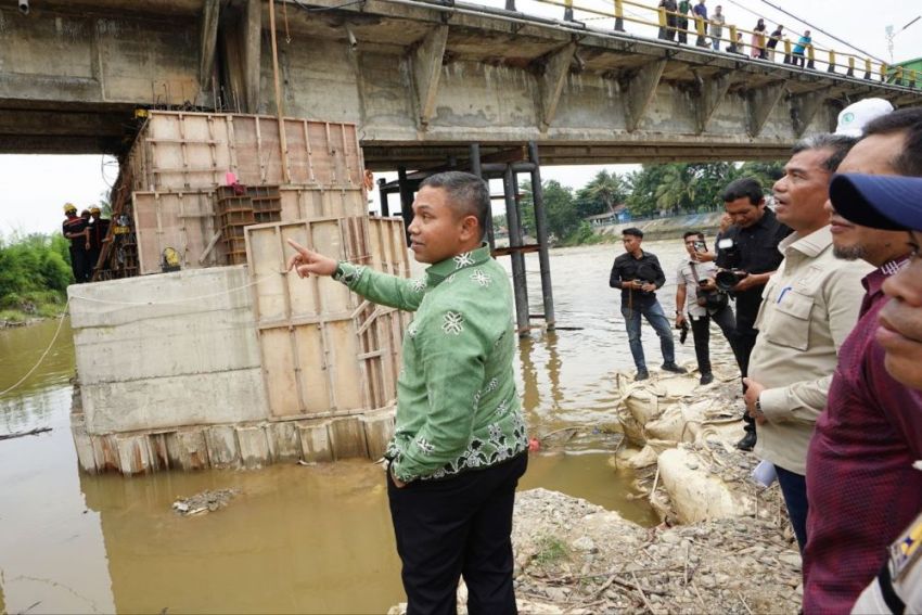 Jembatan Sungai Rokan Fungsional dalam Waktu 1,5 Bulan ke Depan