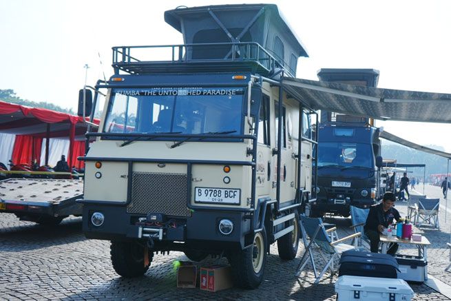 320 Kendaraan Legendaris Meriahkan Pesta Rakyat HUT ke-80 TNI di Monas