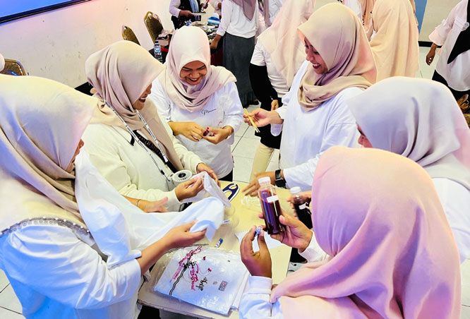 The Lead Institute Paramadina Latih Perempuan Pulau Tidung Ciptakan Produk Ekowisata