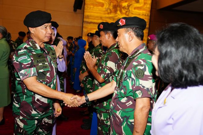 Panglima TNI Terima Laporan Korps Kenaikan Pangkat 177 Pati TNI