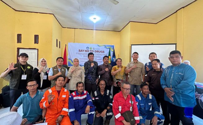 Bersama DPR RI, Kepala BNN Pekanbaru Sosialisasi Bahaya Narkotika kepada Masyarakat Rantau Bais