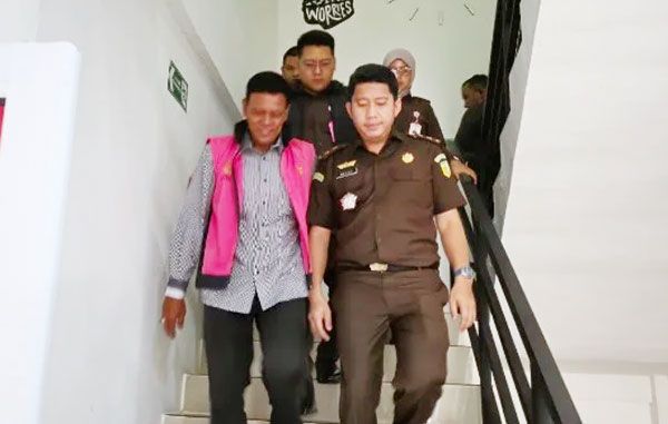 Kasus Korupsi Kasus Pembangunan Hotel Kuansing, Mantan Ketua DPRD Ditahan