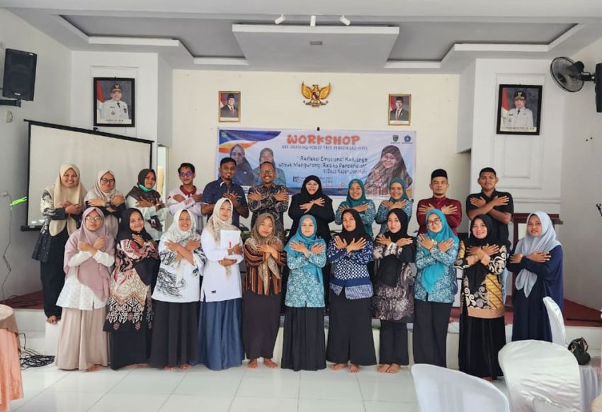 Workshop AD-HTP: Refleksi Emosional Keluarga untuk Kurangi Risiko Perceraian di Kepenuhan Hulu Rokan Hulu