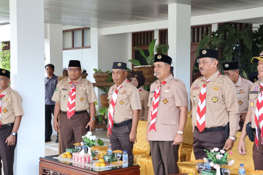 Dipimpin Bupati, Kwarcab Pramuka 04.02 Inhil Gelar Apel Senja
